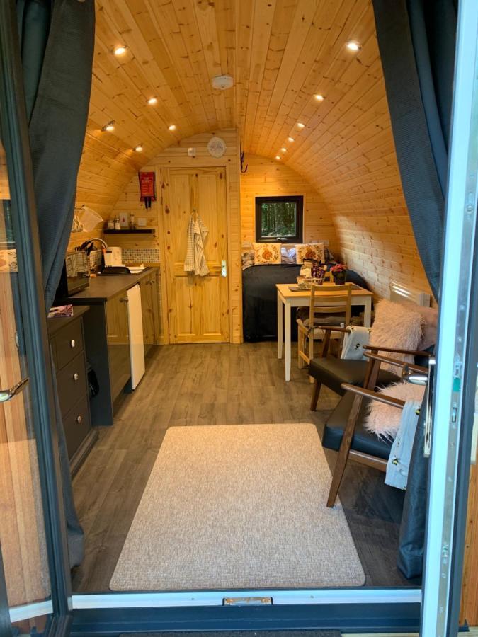 Loch Ness Woodland Pods Hotel ดรัมนาดรอคิท ภายนอก รูปภาพ