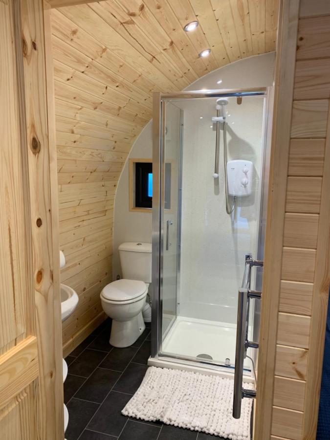Loch Ness Woodland Pods Hotel ดรัมนาดรอคิท ภายนอก รูปภาพ