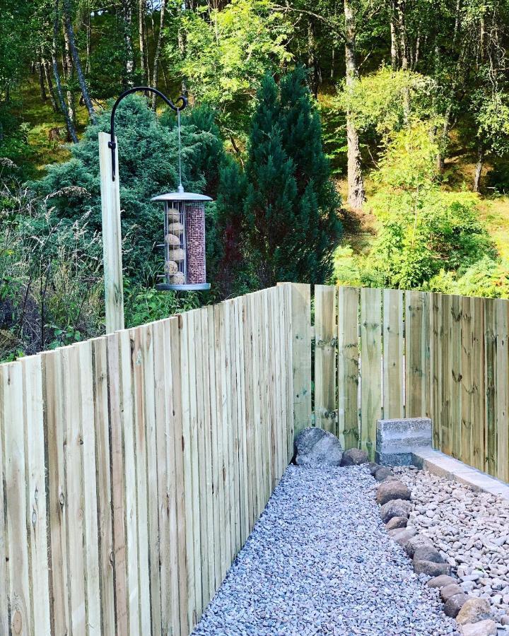 Loch Ness Woodland Pods Hotel ดรัมนาดรอคิท ภายนอก รูปภาพ