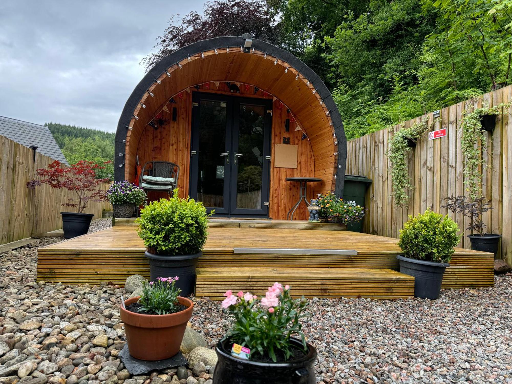 Loch Ness Woodland Pods Hotel ดรัมนาดรอคิท ภายนอก รูปภาพ
